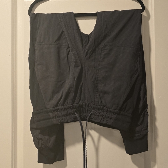 Lululemon Beyond the Studio Jogger - Picture 3 of 6